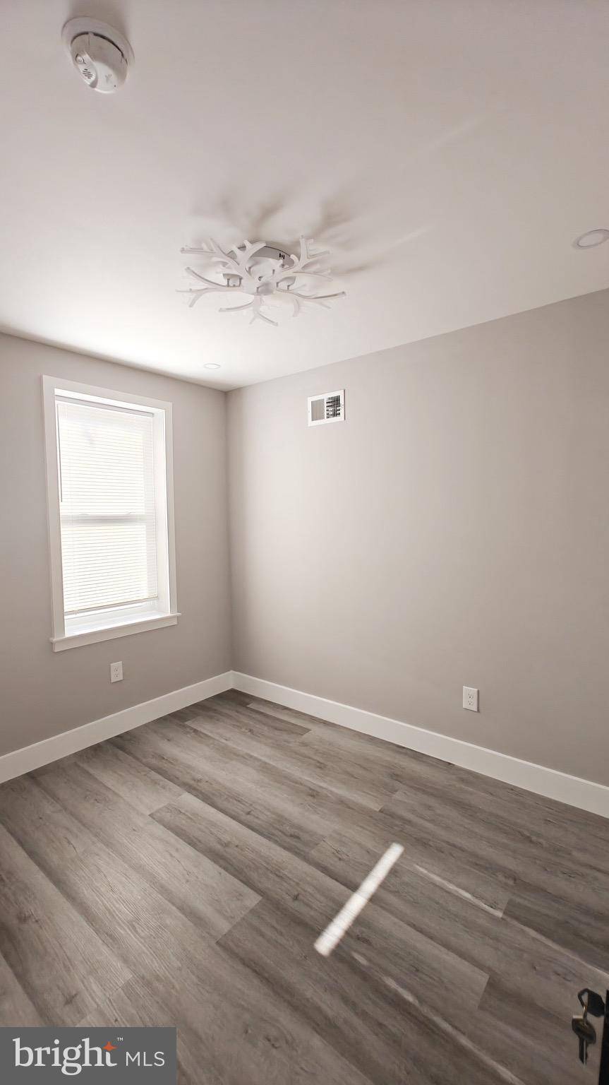 Philadelphia, PA 19148,2702 S MARSHALL ST