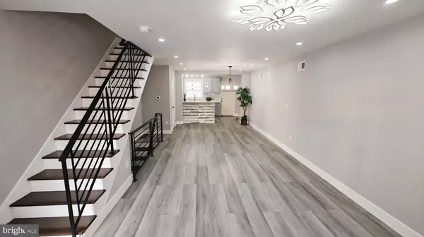 Philadelphia, PA 19148,2702 S MARSHALL ST