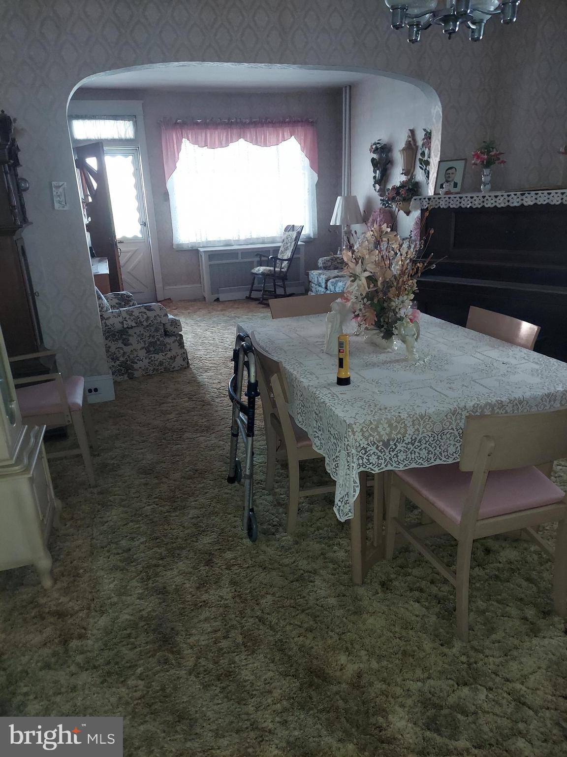 Frackville, PA 17931,52 S 2ND ST