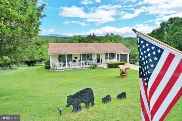 Luray, VA 22835,220 AIRSTRIP RD