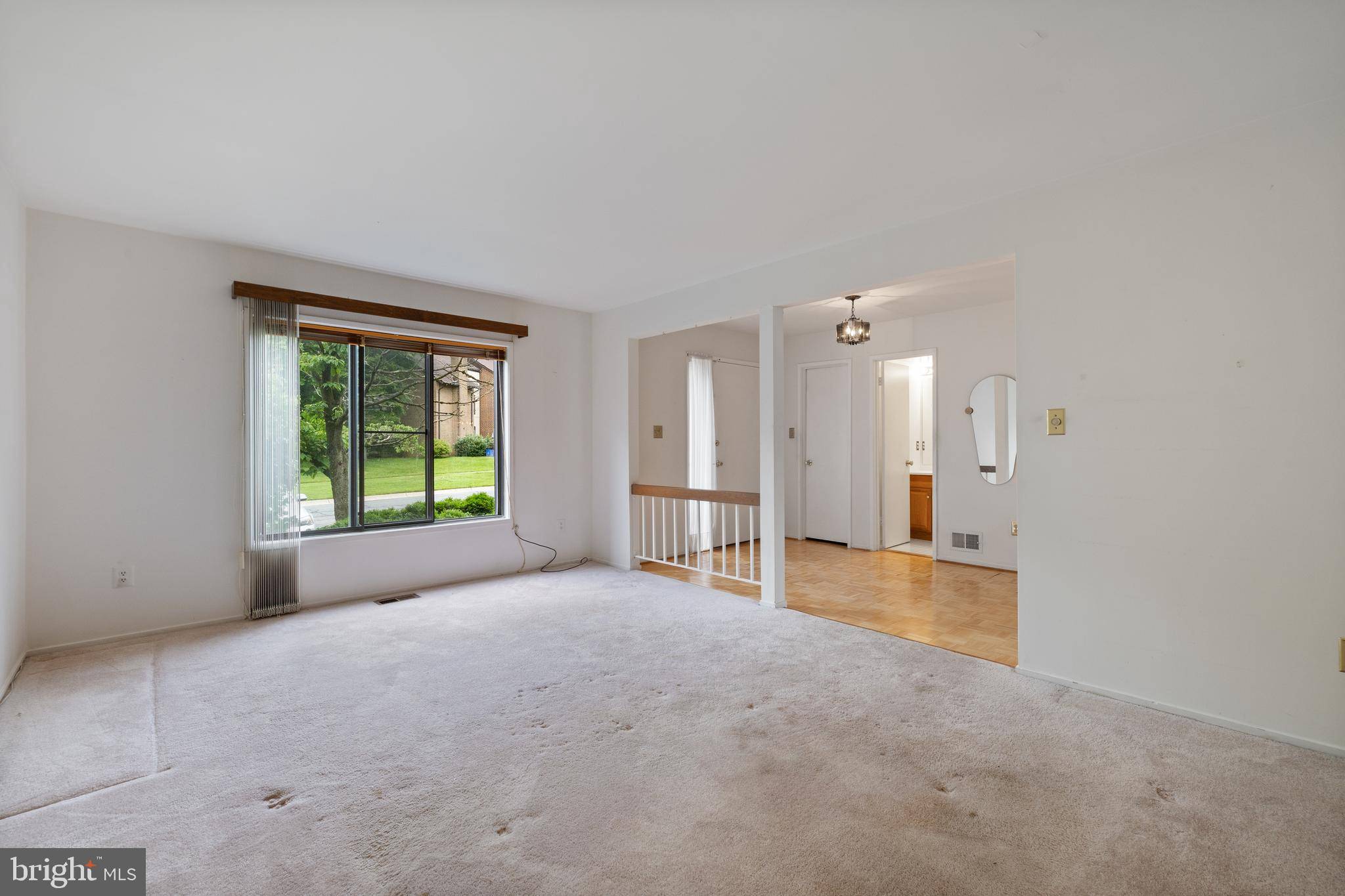 Montgomery Village, MD 20886,9613 SHADOW OAK DR