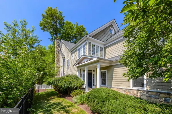 Mclean, VA 22101,1519 PATHFINDER LN