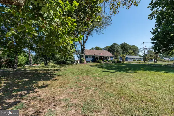 Pittsgrove, NJ 08318,352 ALMOND RD