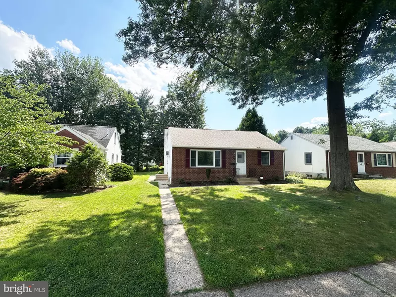 1124 LOCUST AVE, Lansdale, PA 19446
