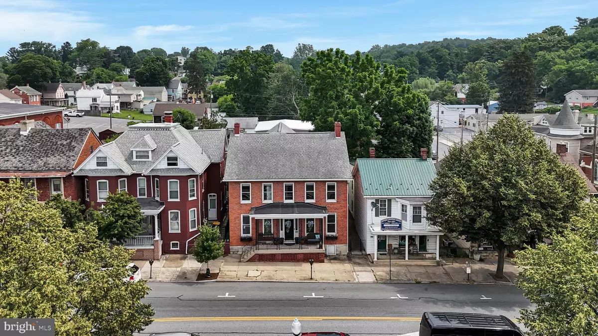 Waynesboro, PA 17268,125 E MAIN ST