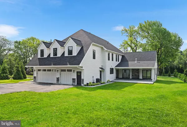 Wayne, PA 19087,222 HUNTERS LANE