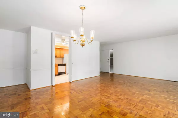 Pikesville, MD 21208,7 STONEHENGE #7-5