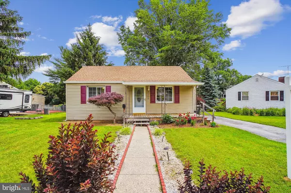 1100 SUNNYSIDE DR, Hagerstown, MD 21742