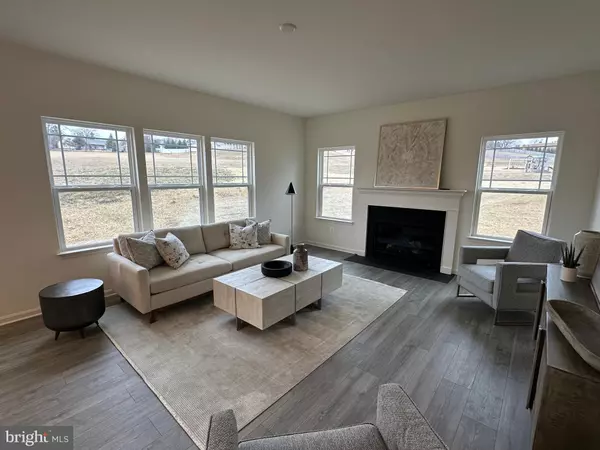 York, PA 17402,3182 OLD DUTCH LN