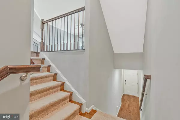 Chantilly, VA 20152,24847 MASON DALE TER