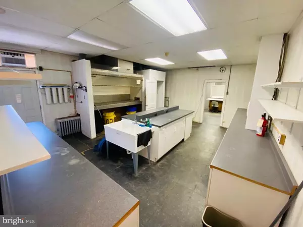 Oaklyn, NJ 08107,2025 WOODLYNNE AVE