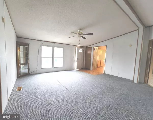 Waynesboro, PA 17268,129 COQUINA SANDS DR #51