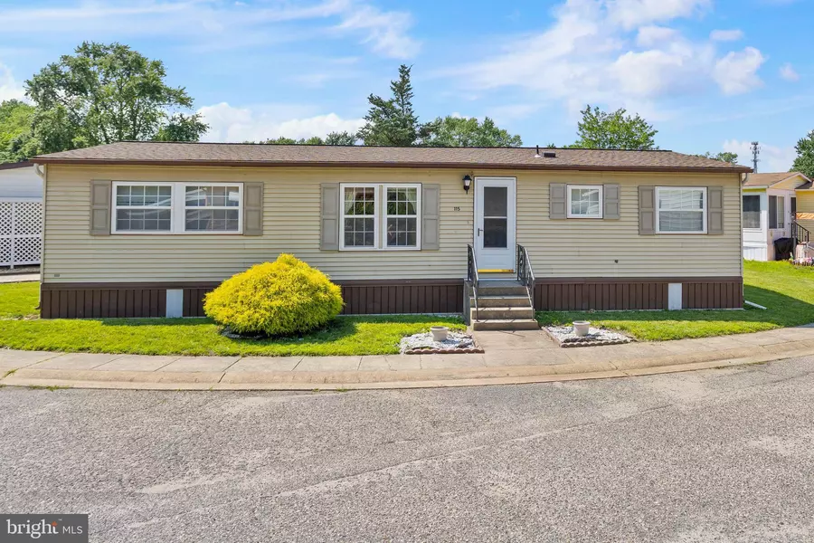 115 DOUGLAS DR, Jackson, NJ 08527