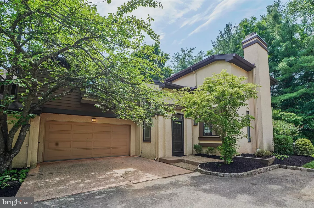 Princeton, NJ 08540,528 SAYRE DR