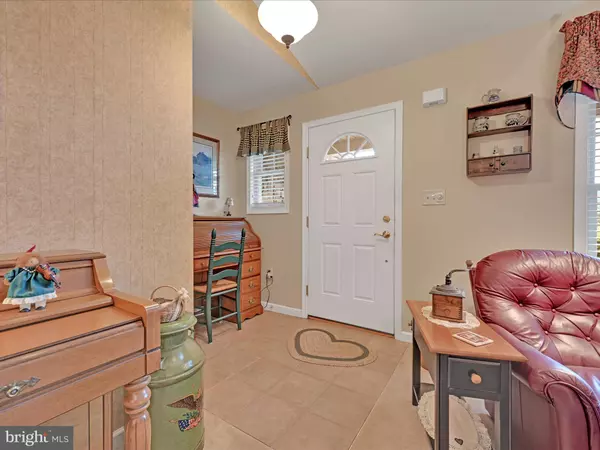 Manheim, PA 17545,991 CAMBRIDGE DR