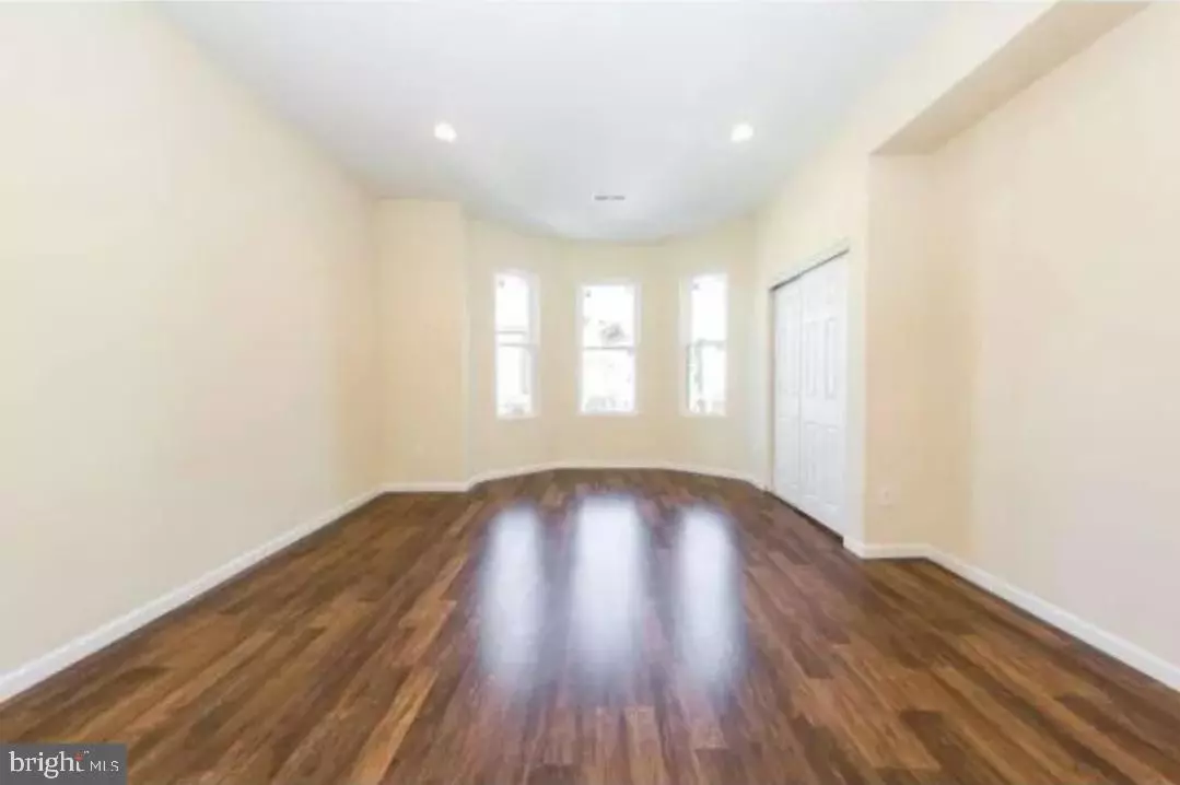 Philadelphia, PA 19151,857 WYNNEWOOD RD #2