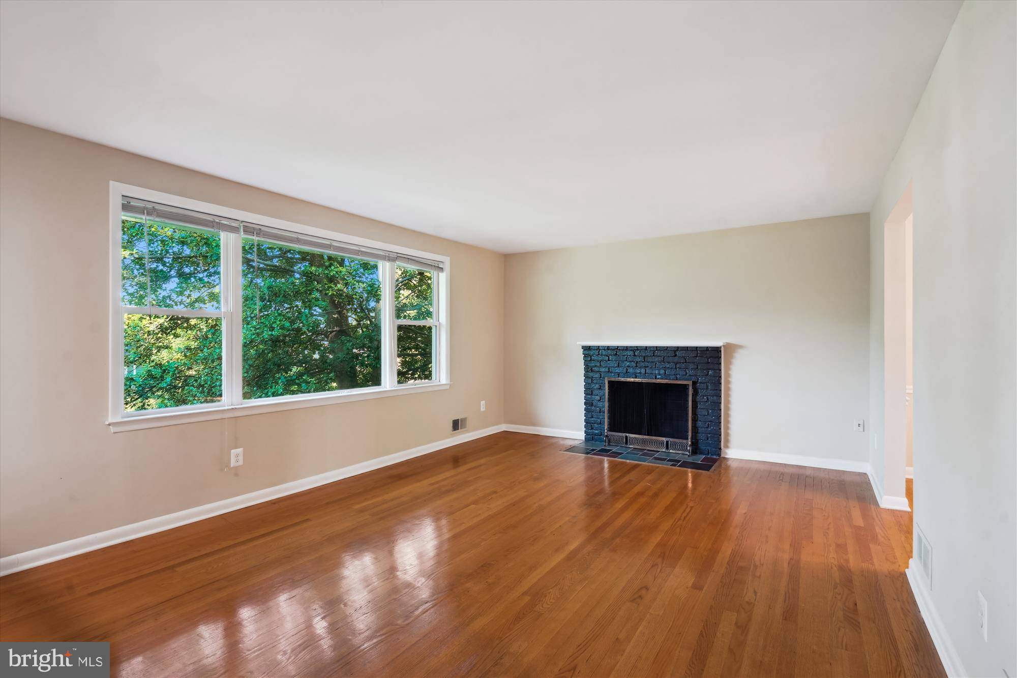Falls Church, VA 22043,2119 NATAHOA CT