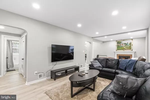 Falls Church, VA 22042,2921 BROOK DR