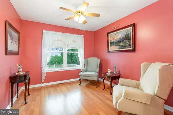 Mount Wolf, PA 17347,270 ABBEY DR