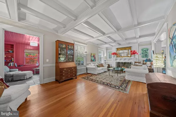 Chevy Chase, MD 20815,5 CHEVY CHASE CIR