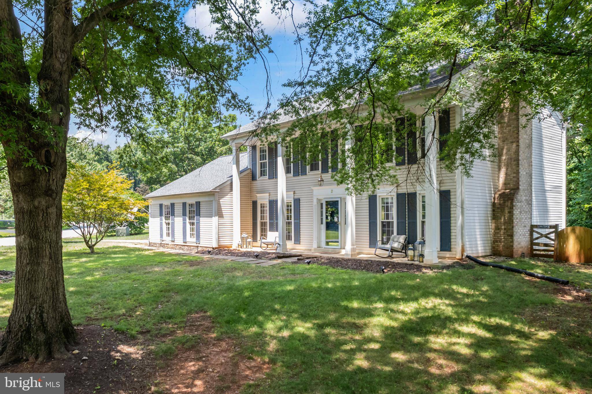 Sterling, VA 20165,2 WEST CT