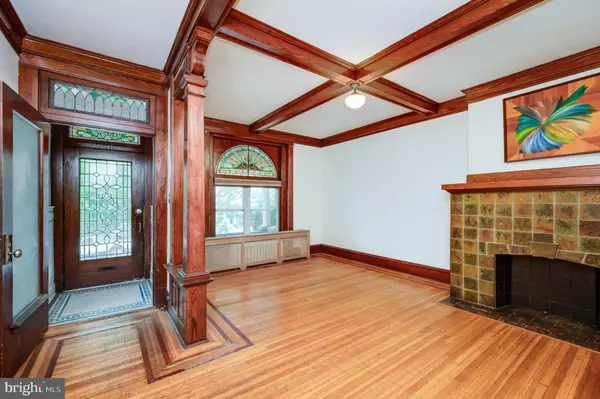 Reading, PA 19601,437 WINDSOR ST
