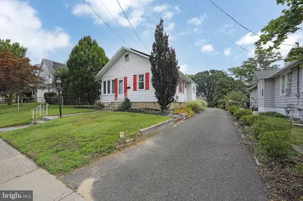 Magnolia, NJ 08049,413 N WARWICK RD