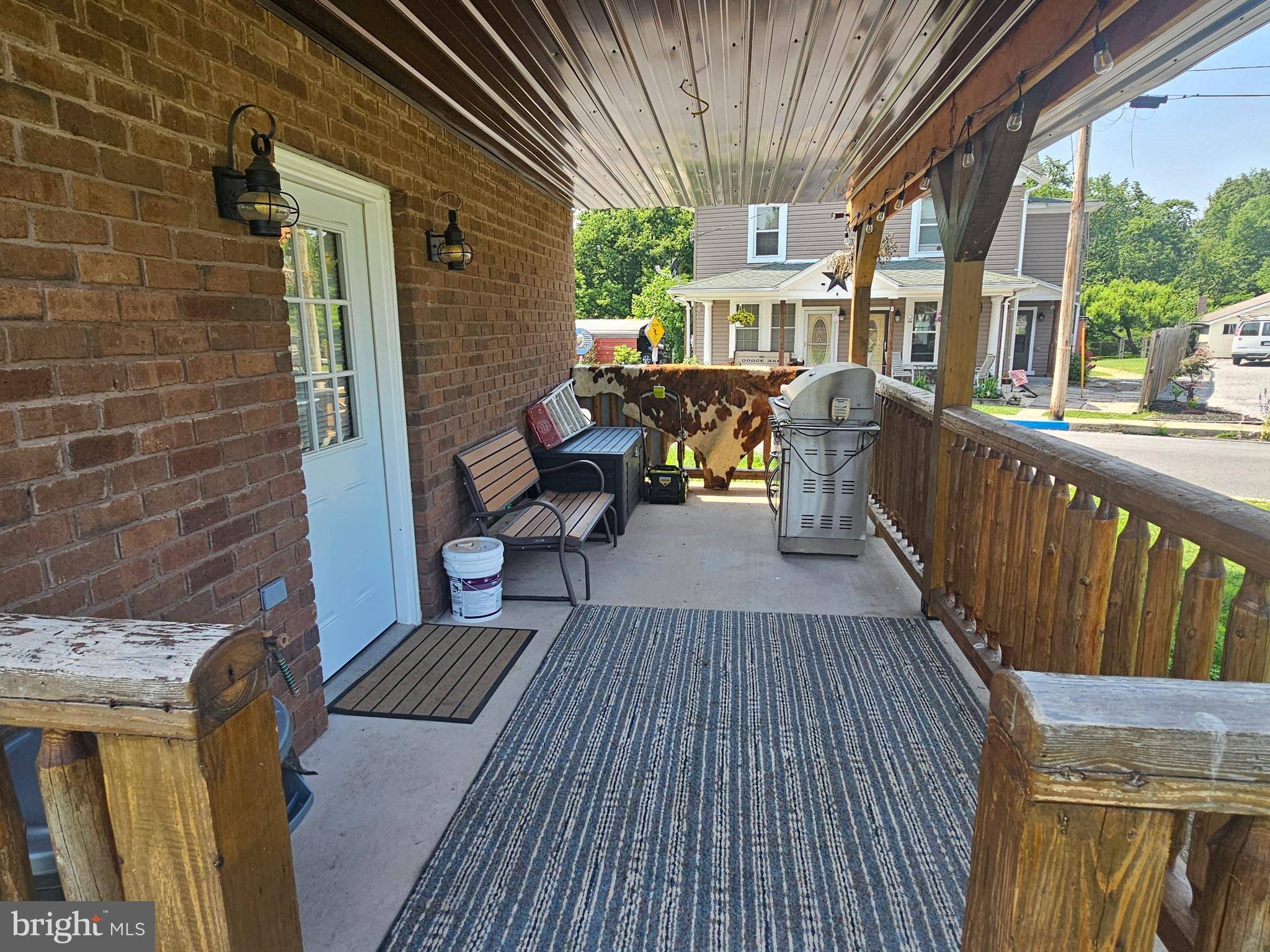 Paw Paw, WV 25434,6 AMELIA ST