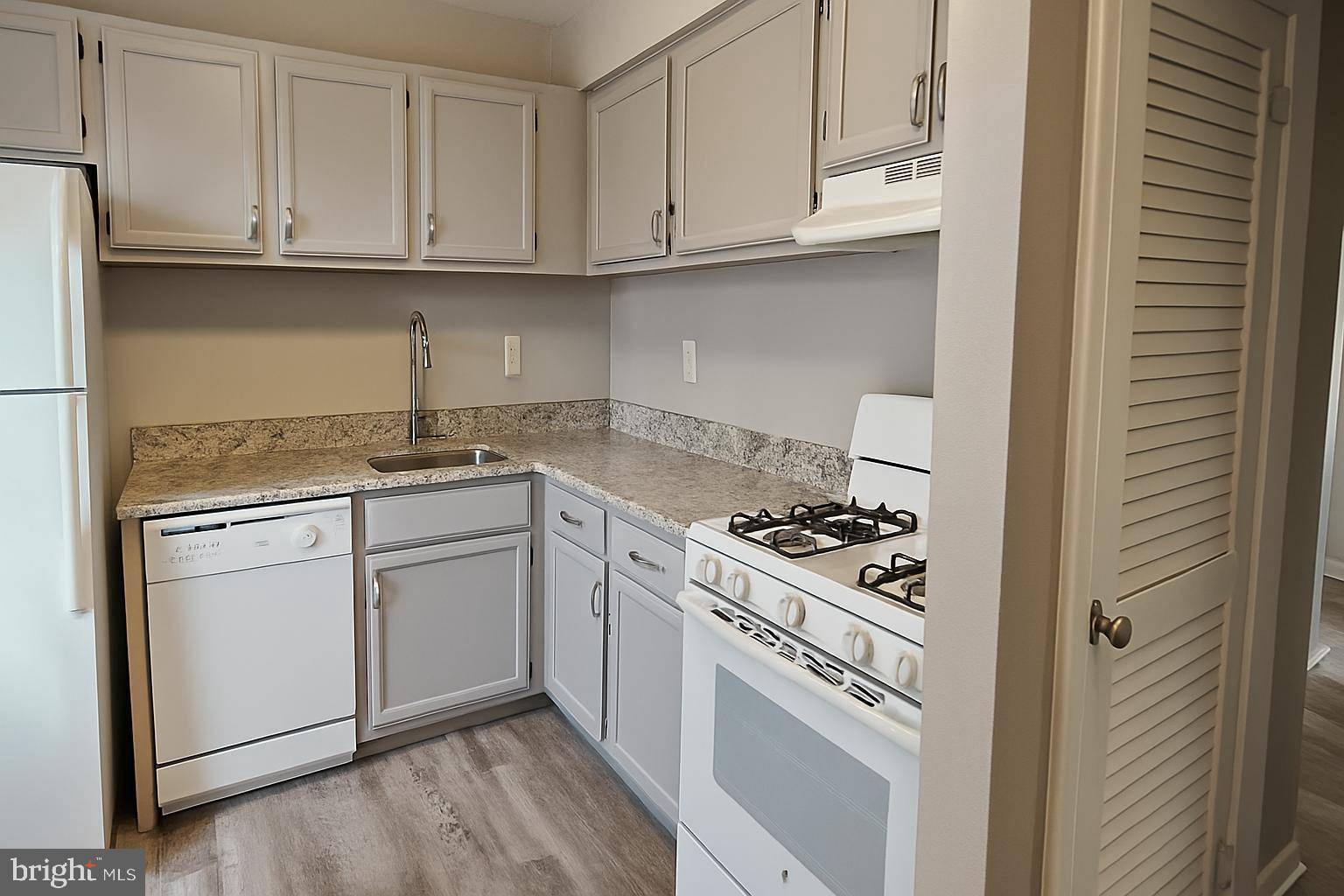 Columbia, MD 21045,9633 WHITE ACRE RD #C2