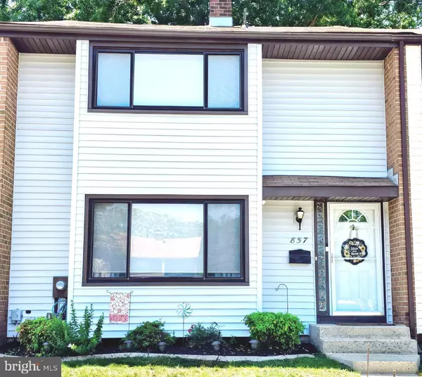 857 JAMESTOWN RD, East Windsor, NJ 08520