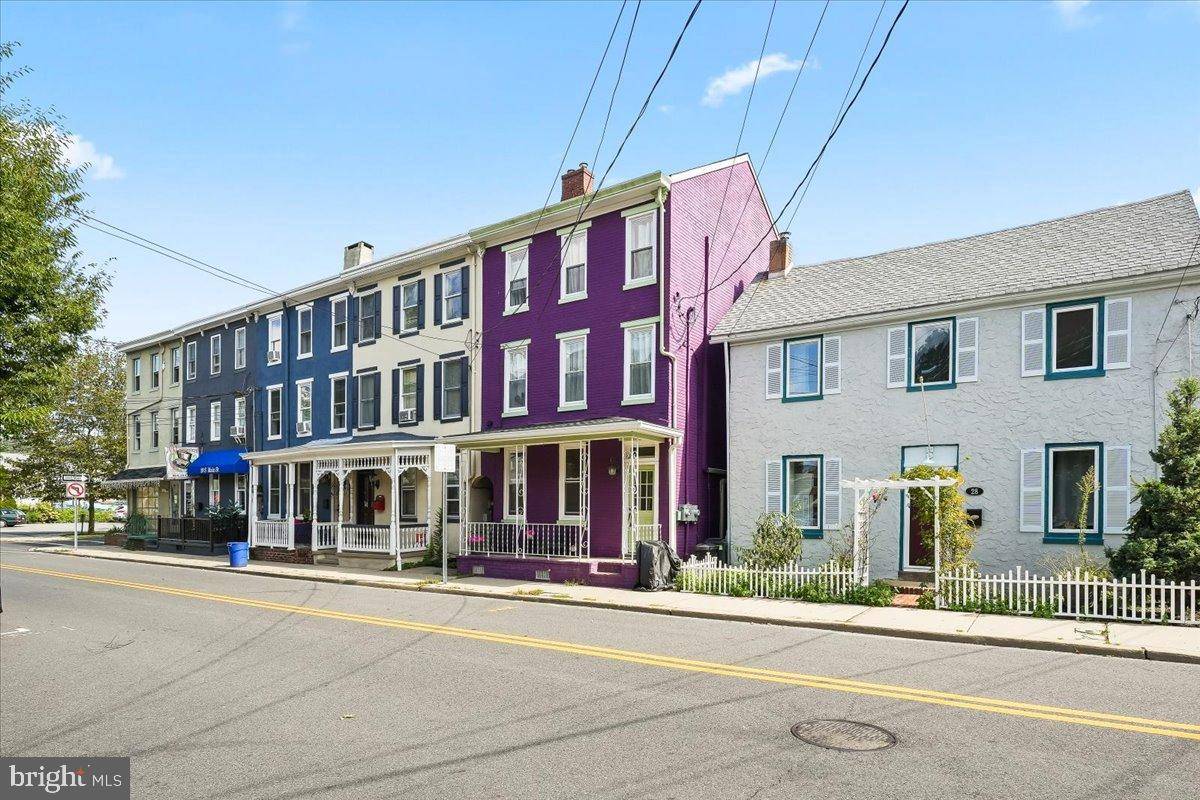 Lambertville, NJ 08530,26 S MAIN ST #1
