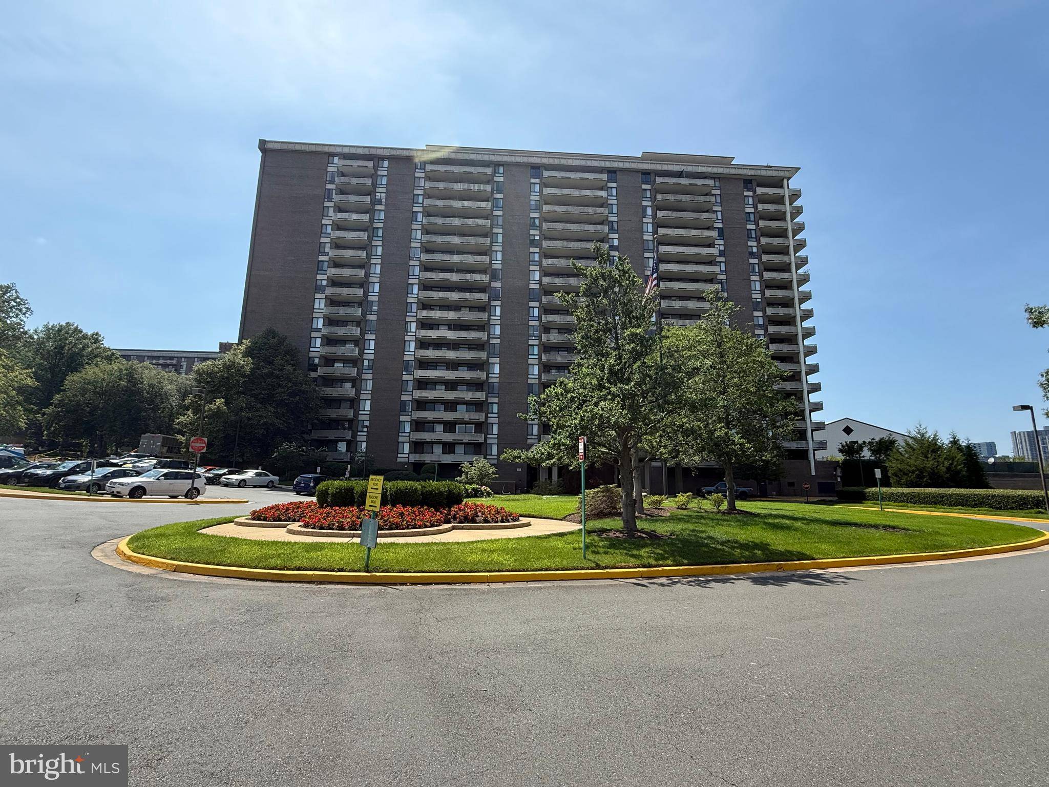 1800 OLD MEADOW RD #804, Mclean, VA 22102
