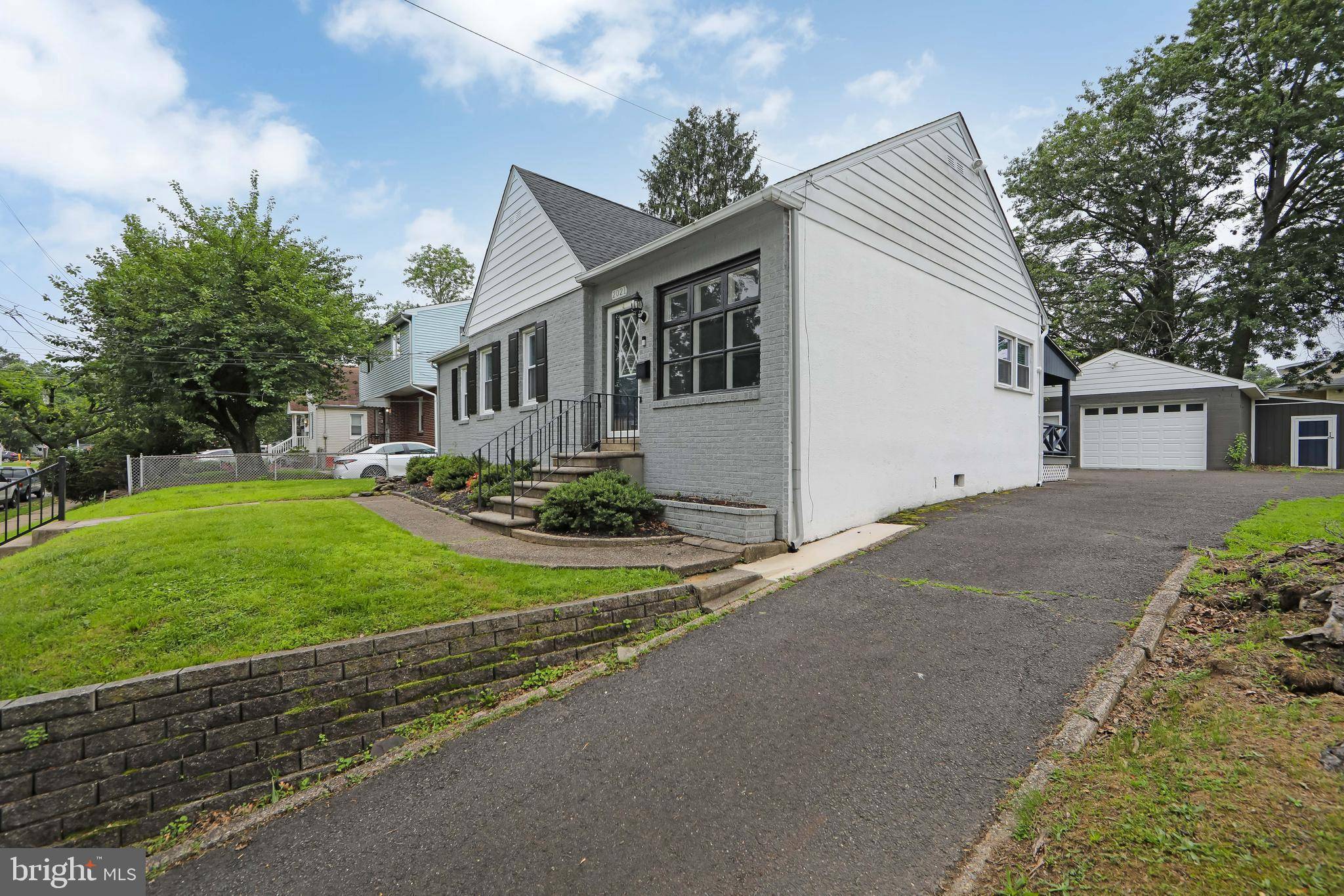 Haddon Heights, NJ 08035,2021 MAPLE AVE