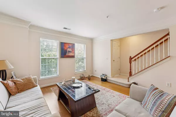 Vienna, VA 22182,1506 NORTHERN NECK DR #202