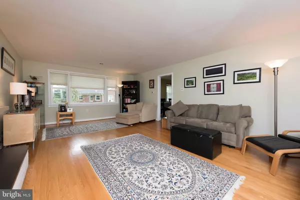 Arlington, VA 22213,6789 LITTLE FALLS RD