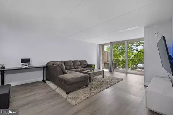 Cherry Hill, NJ 08002,225 PLAYA DEL SOL CONDOMINIUM