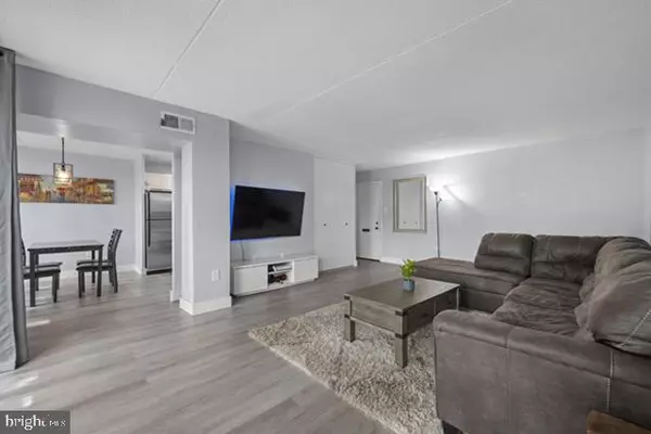 Cherry Hill, NJ 08002,225 PLAYA DEL SOL CONDOMINIUM