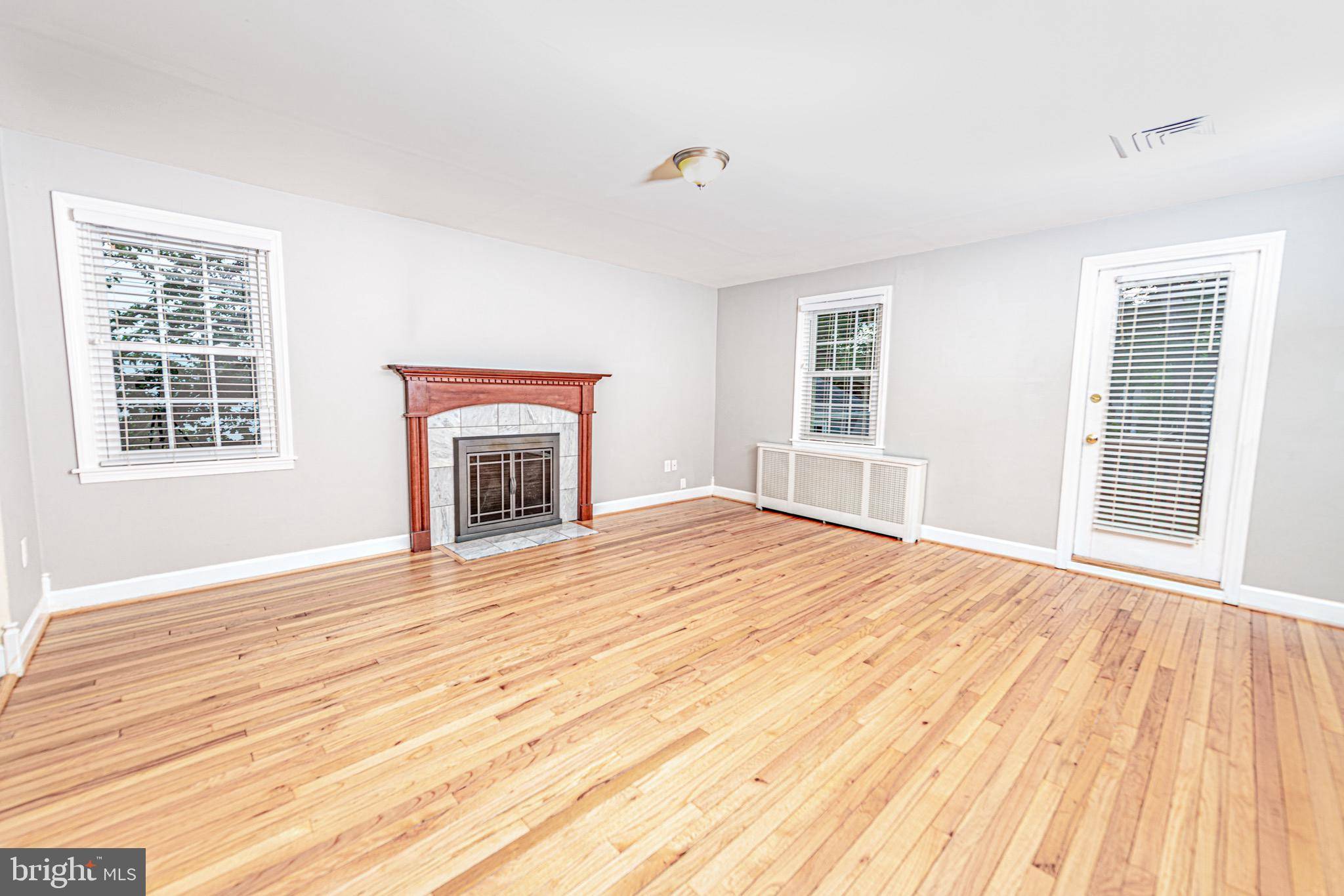Arlington, VA 22206,2122 S CULPEPER ST