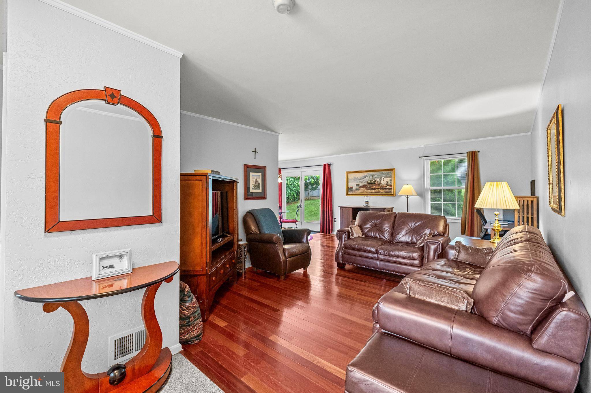 Front Royal, VA 22630,986 STUART DR