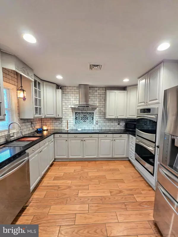 Levittown, PA 19054,26 POPLAR LN