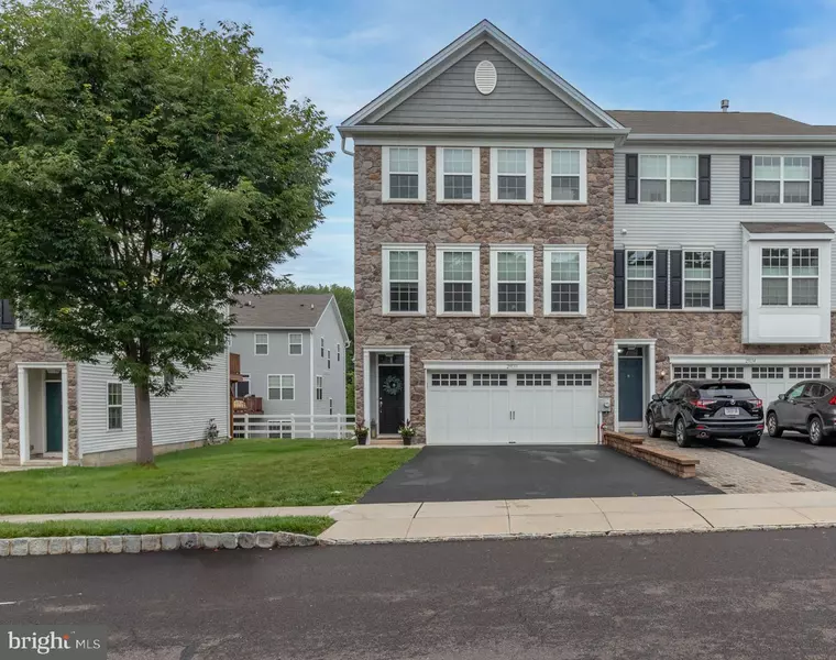 29133 HICKORY LN, Langhorne, PA 19047