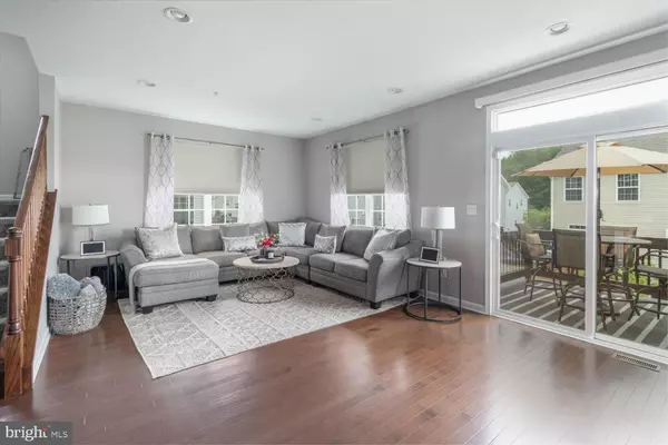 Langhorne, PA 19047,29133 HICKORY LN