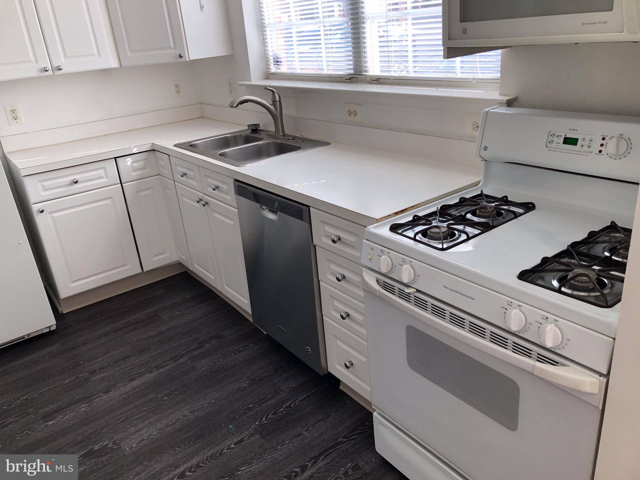 Fairfax, VA 22033,4200-C MOZART BRIGADE LN #4200C