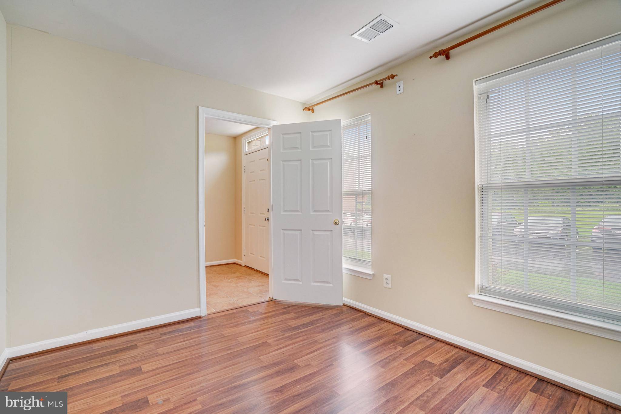 Alexandria, VA 22315,6187 LES DORSON LN