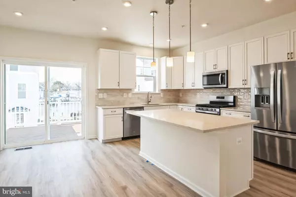 Cambridge, MD 21613,311 RIVERSIDE LN
