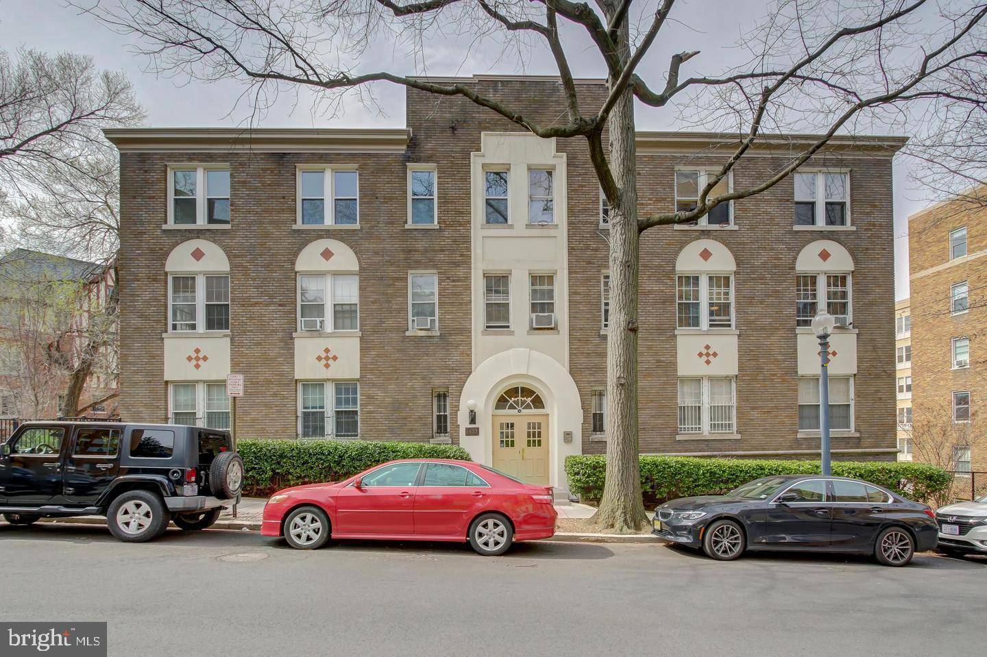 1623 LANIER PL NW #202, Washington, DC 20009