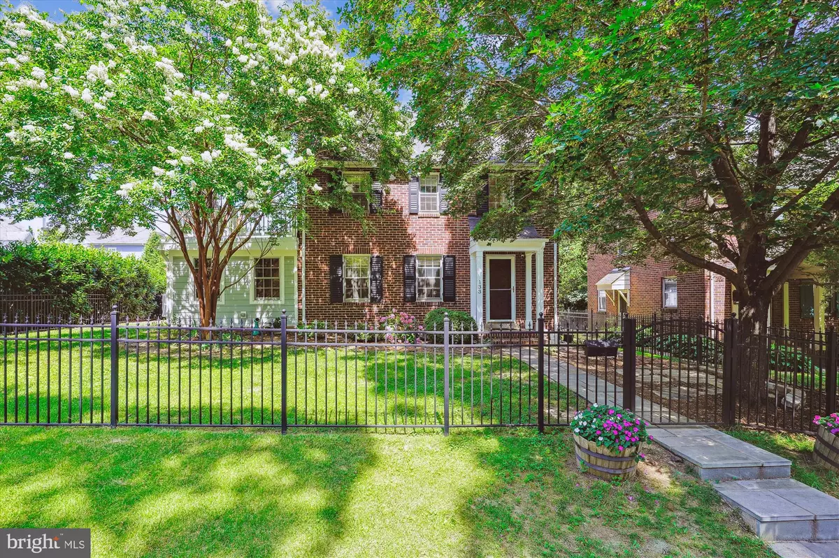 Arlington, VA 22201,133 N HIGHLAND ST N