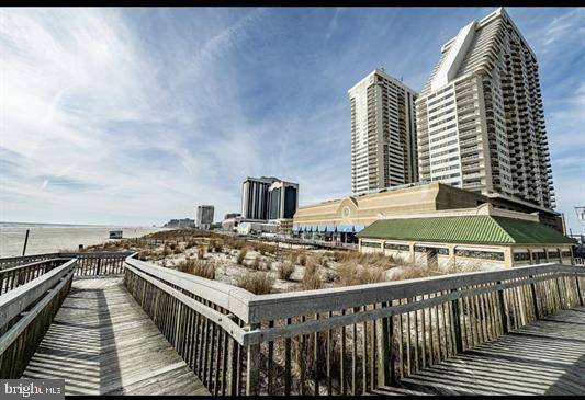Atlantic City, NJ 08401,3101 BOARDWALK #3401-2