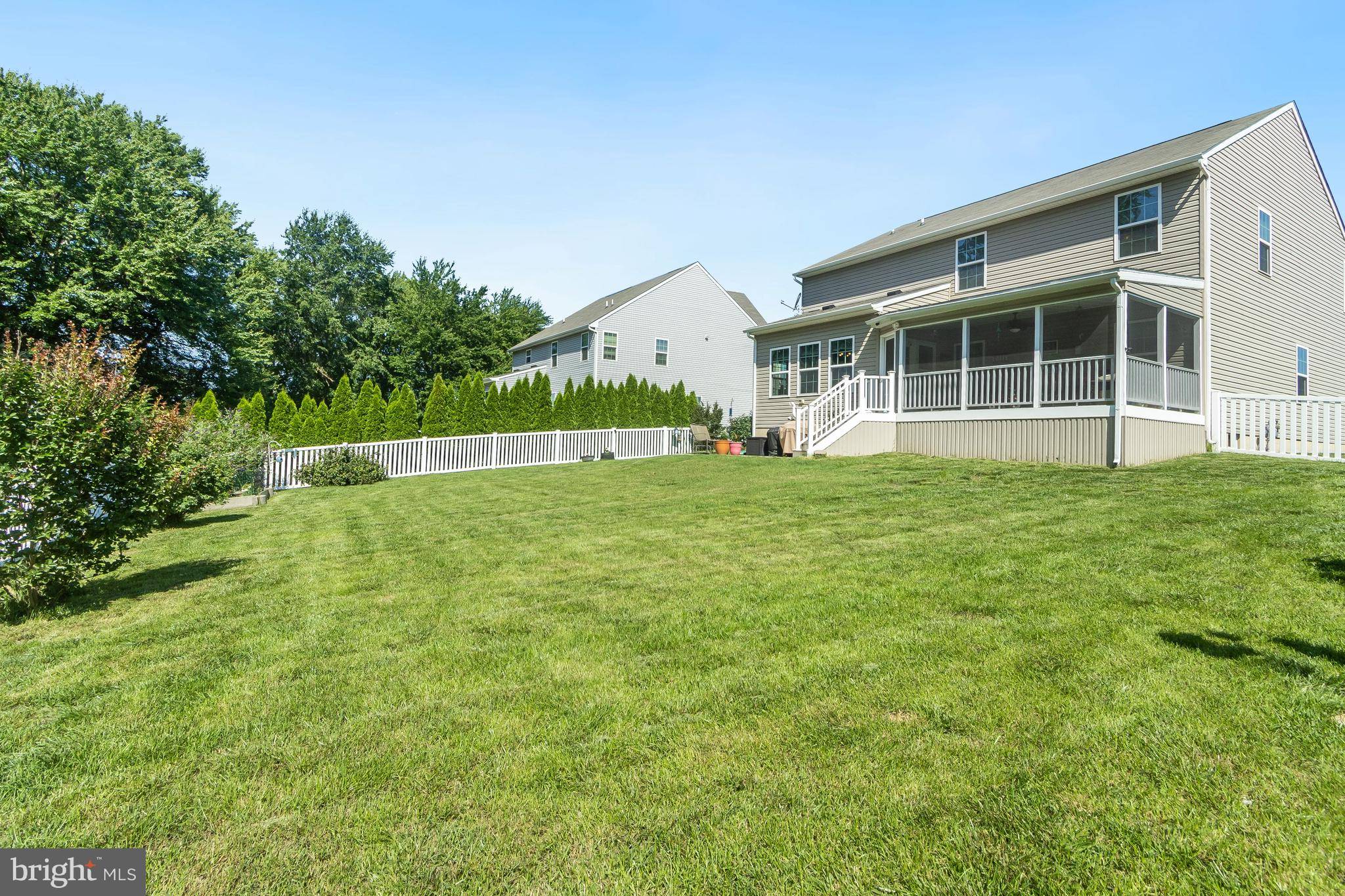 Clayton, DE 19938,879 COLDWATER DR