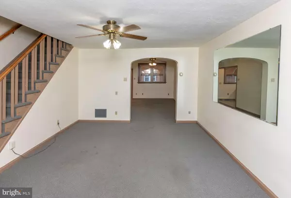Philadelphia, PA 19135,4239 ELBRIDGE ST